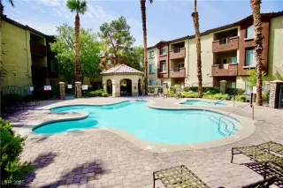 Photo #2: 2716360 Listing 