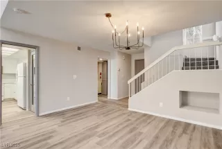 Photo #1: 2716413 Listing 