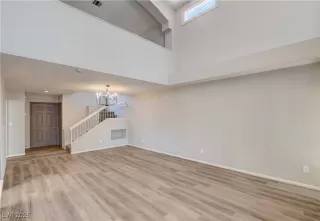 Photo #2: 2716413 Listing 