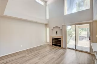 Photo #4: 2716413 Listing 
