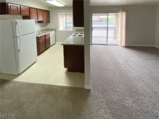 Photo #5: 2716417 Listing 