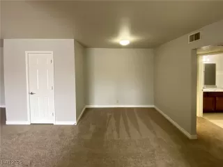 Photo #6: 2716417 Listing 