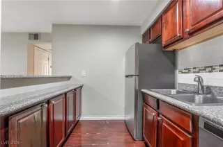 Photo #2: 2716455 Listing 