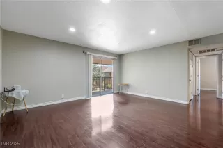 Photo #5: 2716455 Listing 