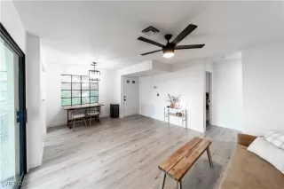 Photo #4: 2716489 Listing