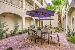 Photo #2: 2716491 Listing