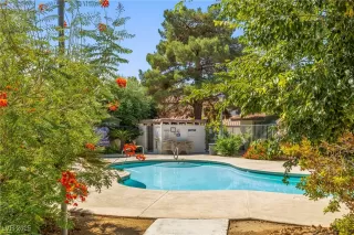 Photo #2: 2716510 Listing