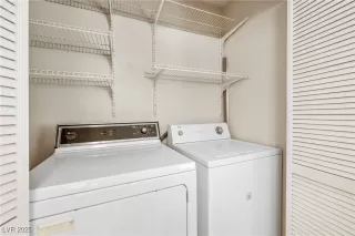 Photo #4: 2716510 Listing