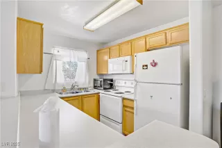 Photo #2: 2716520 Listing