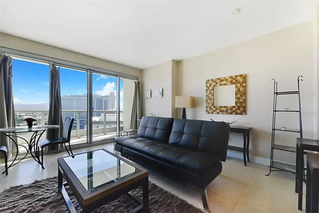 MLS: 2716528 Condo For Sale