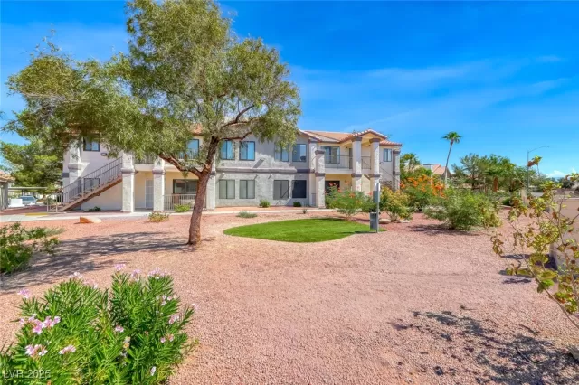 MLS: 2716531 Condo For Sale