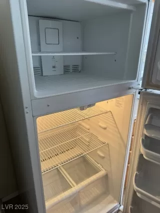 Photo #5: 2716564 Listing 