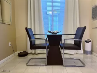 Photo #6: 2716573 Listing 