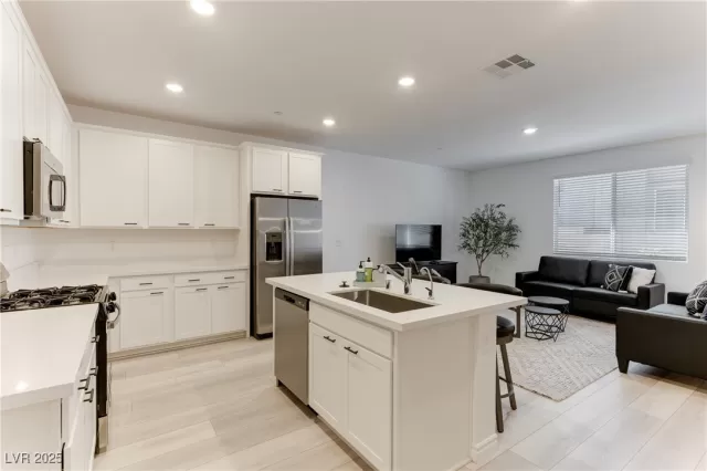 MLS: 2716580 Condo For Sale