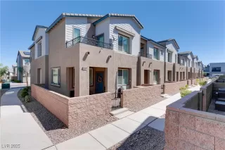 Photo #6: 2716580 Listing 