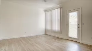 Photo #5: 2716634 Listing