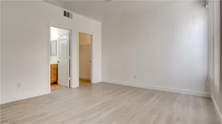 Photo #6: 2716634 Listing