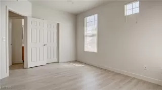 Photo #3: 2716647 Listing