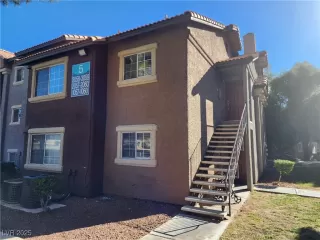 Photo #2: 2716656 Listing 