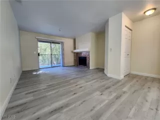 Photo #4: 2716656 Listing 