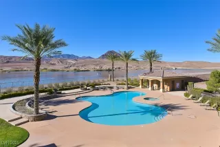 Photo #2: 2716670 Listing