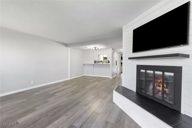 MLS: 2716687 Condo For Sale