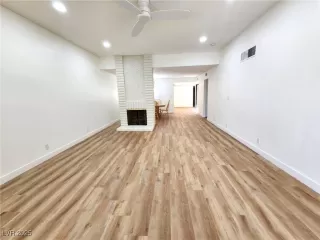 Photo #2: 2716695 Listing 