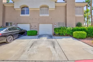 Photo #1: 2716699 Listing