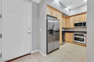 Photo #1: 2716726 Listing 