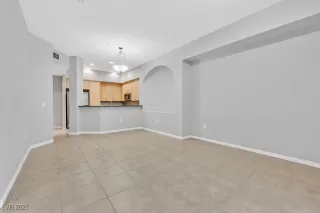 Photo #6: 2716726 Listing 