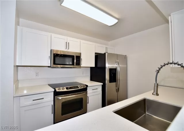 MLS: 2716728 Condo For Sale