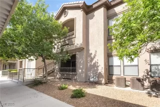 Photo #3: 2716729 Listing