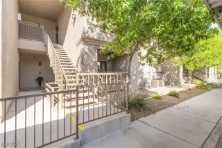 Photo #4: 2716729 Listing