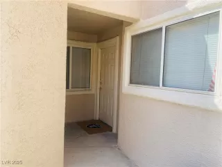 Photo #5: 2716757 Listing 