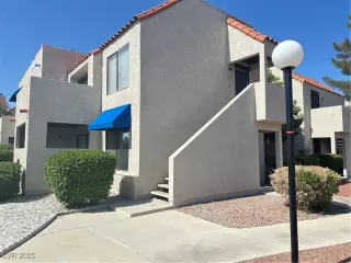 Photo #1: 2716764 Listing 