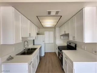 Photo #3: 2716764 Listing 