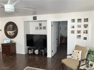 Photo #2: 2716776 Listing 