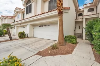 Photo #1: 2716789 Listing