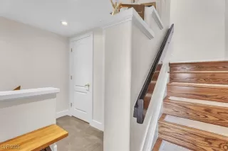 Photo #3: 2716789 Listing