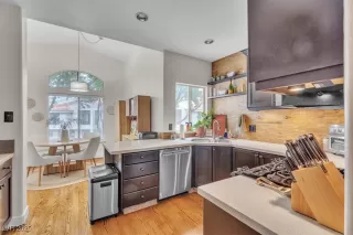 Photo #5: 2716789 Listing