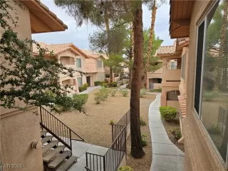 Photo #1: 2716802 Listing