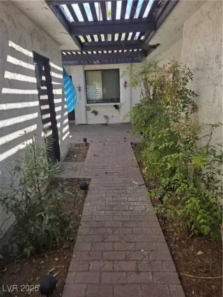 Photo #2: 2716808 Listing