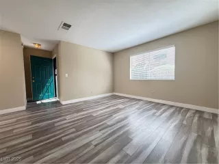 Photo #2: 2716814 Listing 