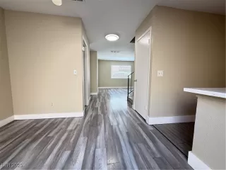 Photo #5: 2716814 Listing 