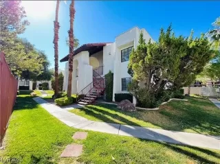 Photo #4: 2716831 Listing
