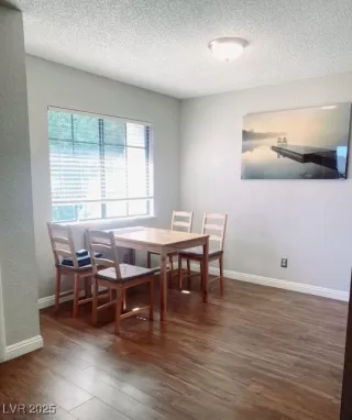Photo #5: 2716831 Listing