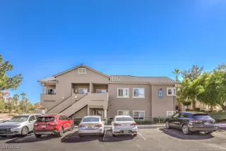 Photo #3: 2716858 Listing 