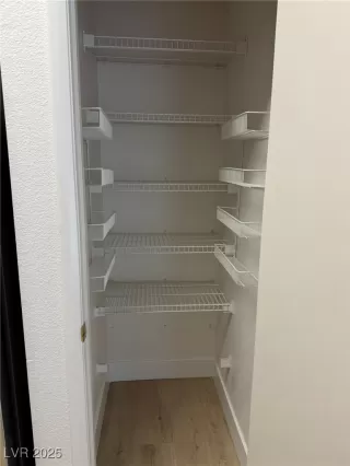 Photo #5: 2716867 Listing 