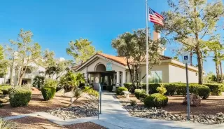 Photo #3: 2716888 Listing 