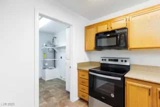 Photo #6: 2716930 Listing